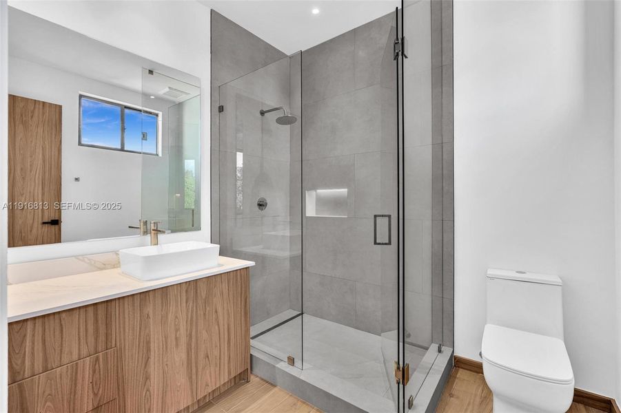 Furnished interior view inside a new home in , Miami (Image 47).