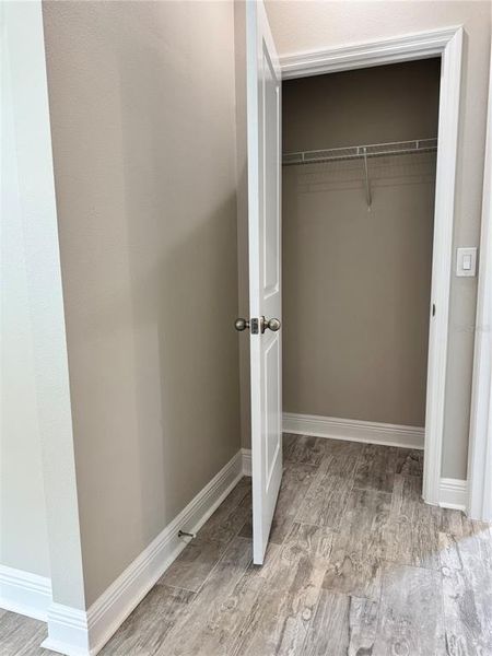 Spacious, unfurnished interior of a new home in , Dade City (Image 74).