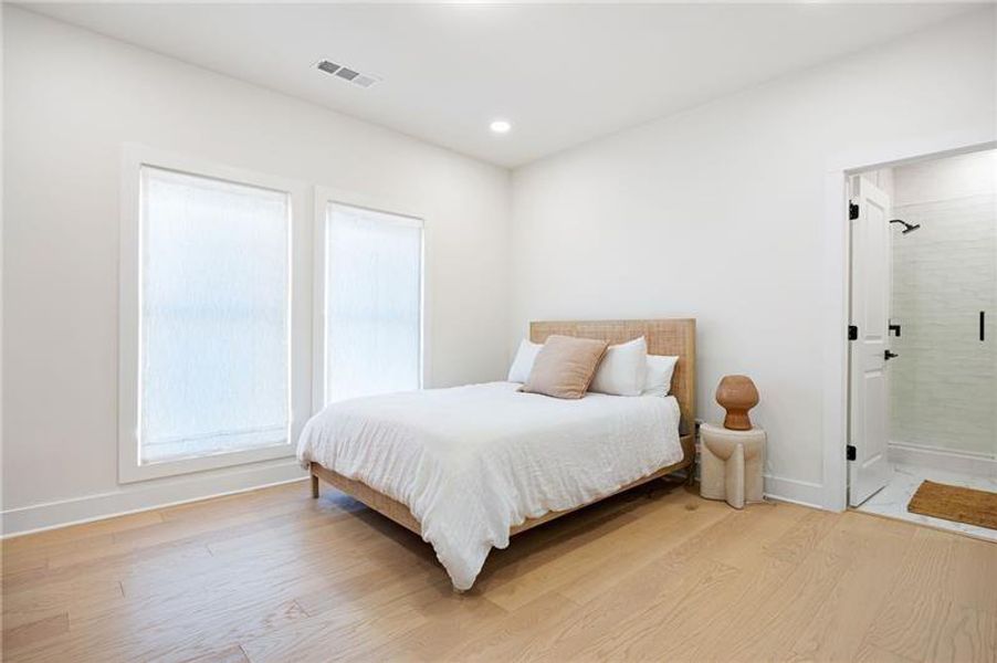 Furnished interior view inside a new home in , Woodstock (Image 39).