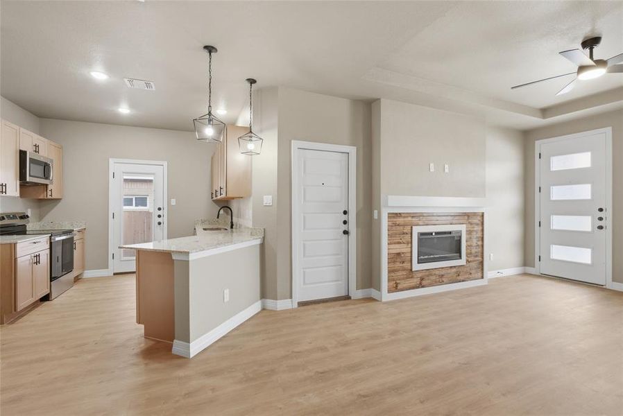 Furnished interior view inside a new home in , Killeen (Image 6).
