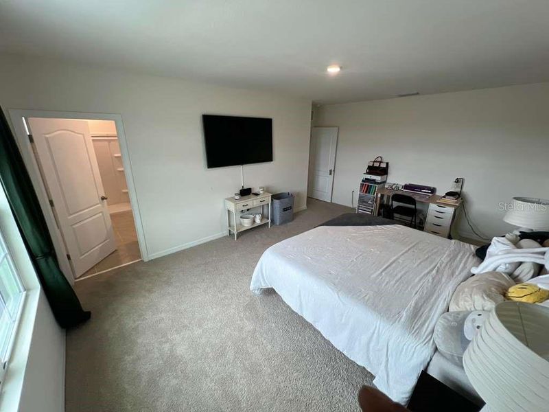 Furnished interior view inside a new home in Deer Run, Davenport (Image 10). Furnished interior view inside a new home in Deer Run, Davenport (Image 10).