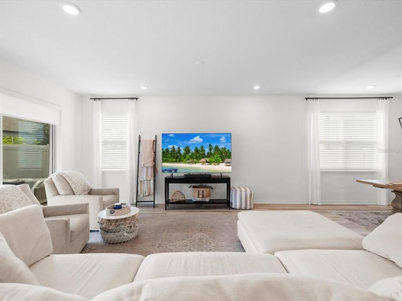 Furnished interior view inside a new home in , Land O' Lakes (Image 27).