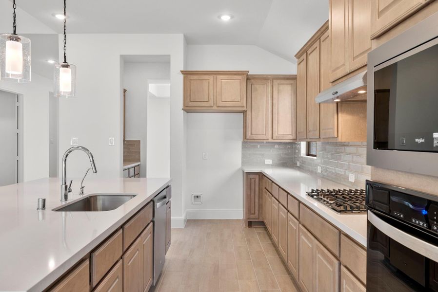 Furnished interior view inside a new home in Colton, Montgomery (Image 8).