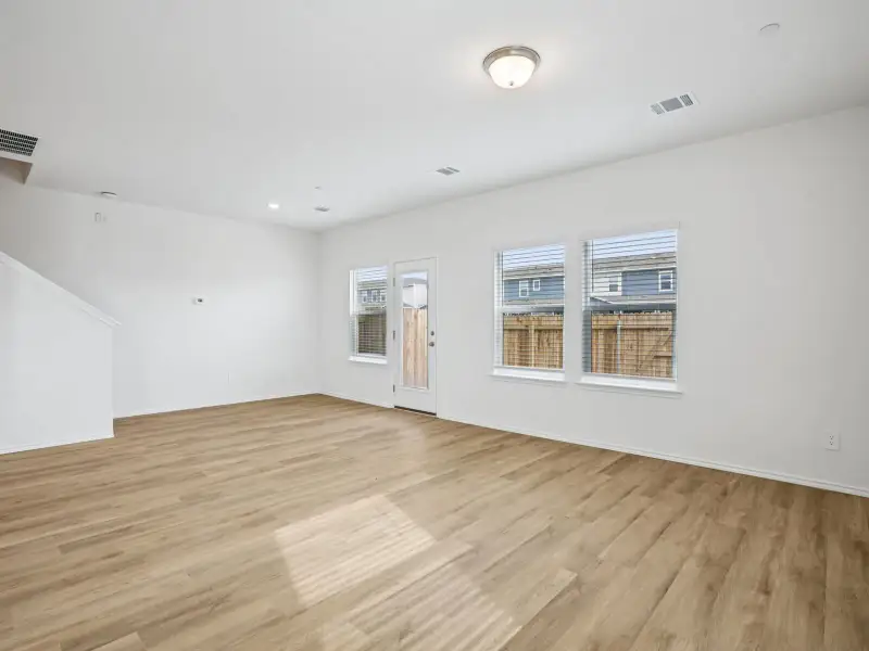 Spacious, unfurnished interior of a new home in Waterstone Village, Kyle (Image 7).