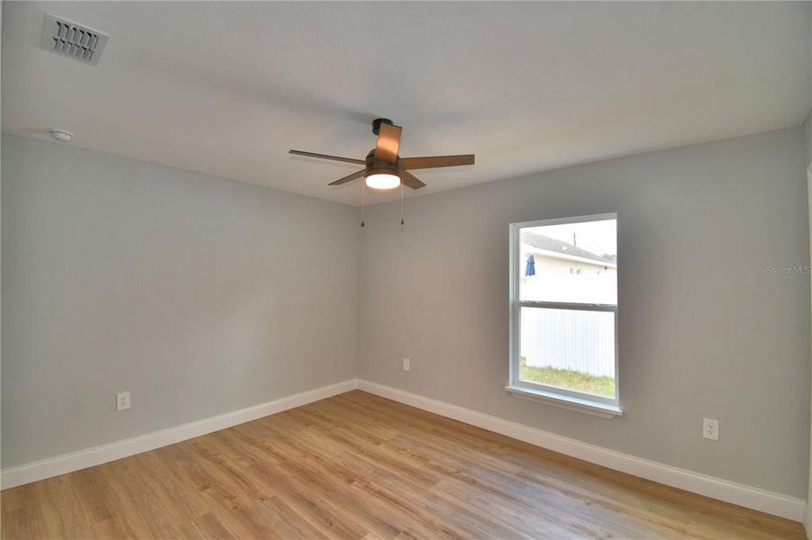 Spacious, unfurnished interior of a new home in , Bartow (Image 36).