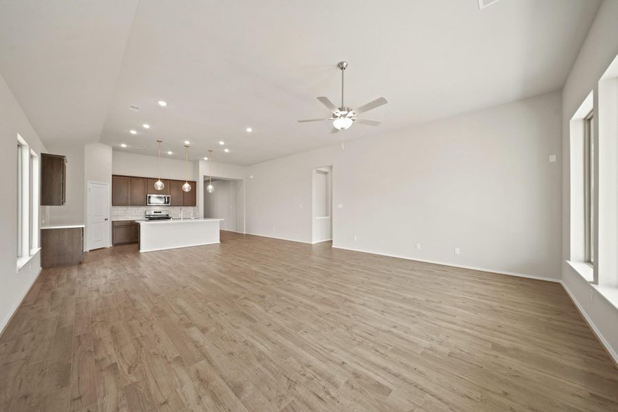 Spacious, unfurnished interior of a new home in The Meadows at Imperial Oaks, Spring (Image 24). Spacious, unfurnished interior of a new home in The Meadows at Imperial Oaks, Spring (Image 24).
