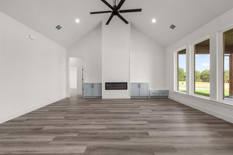 Spacious, unfurnished interior of a new home in , Springtown (Image 13).