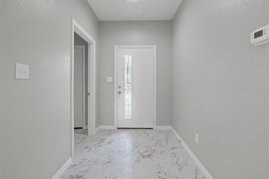Spacious, unfurnished interior of a new home in , Dallas (Image 20). Spacious, unfurnished interior of a new home in , Dallas (Image 20).