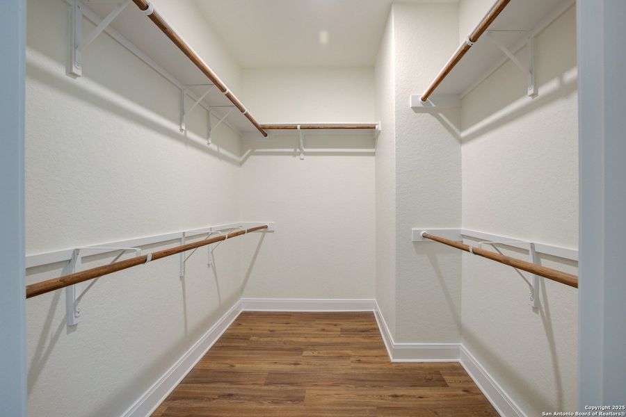 Spacious, unfurnished interior of a new home in , Wimberley (Image 25).