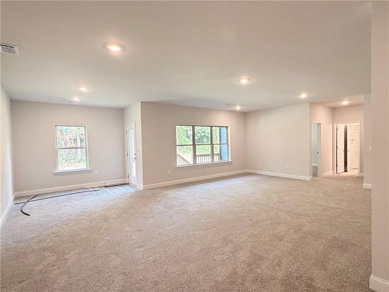 Spacious, unfurnished interior of a new home in Magnolia Villas, Cornelia (Image 16).