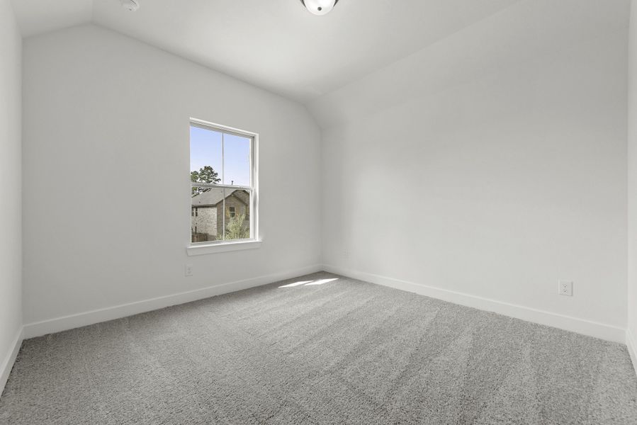 Spacious, unfurnished interior of a new home in Kresston, Montgomery (Image 19).