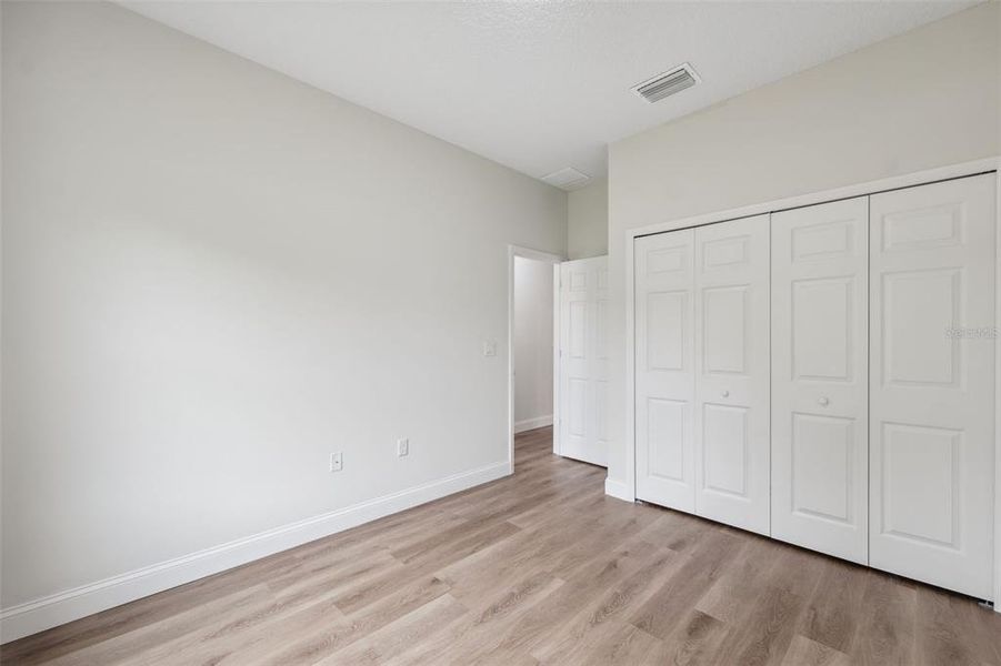 Spacious, unfurnished interior of a new home in , Citrus Springs (Image 17).
