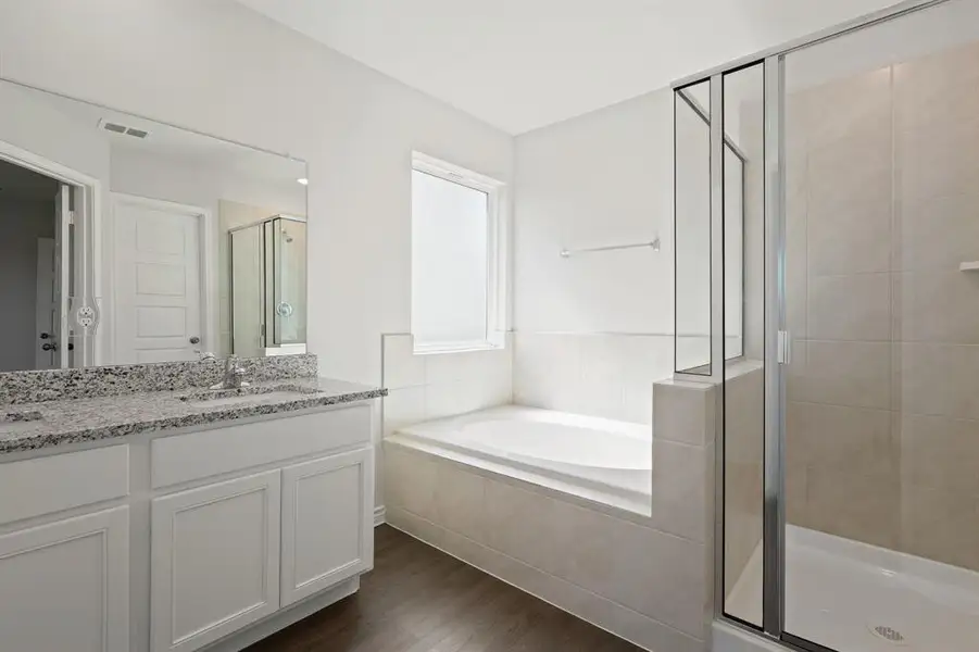 Furnished interior view inside a new home in Sycamore Landing, Fort Worth (Image 6).