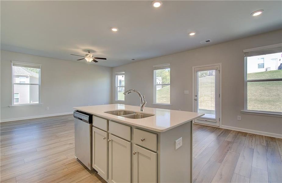 Furnished interior view inside a new home in Chapel Hill, Newnan (Image 8).