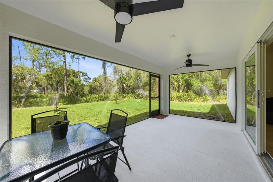 Exterior details and patio area of a home in , Port Charlotte (Image 3).