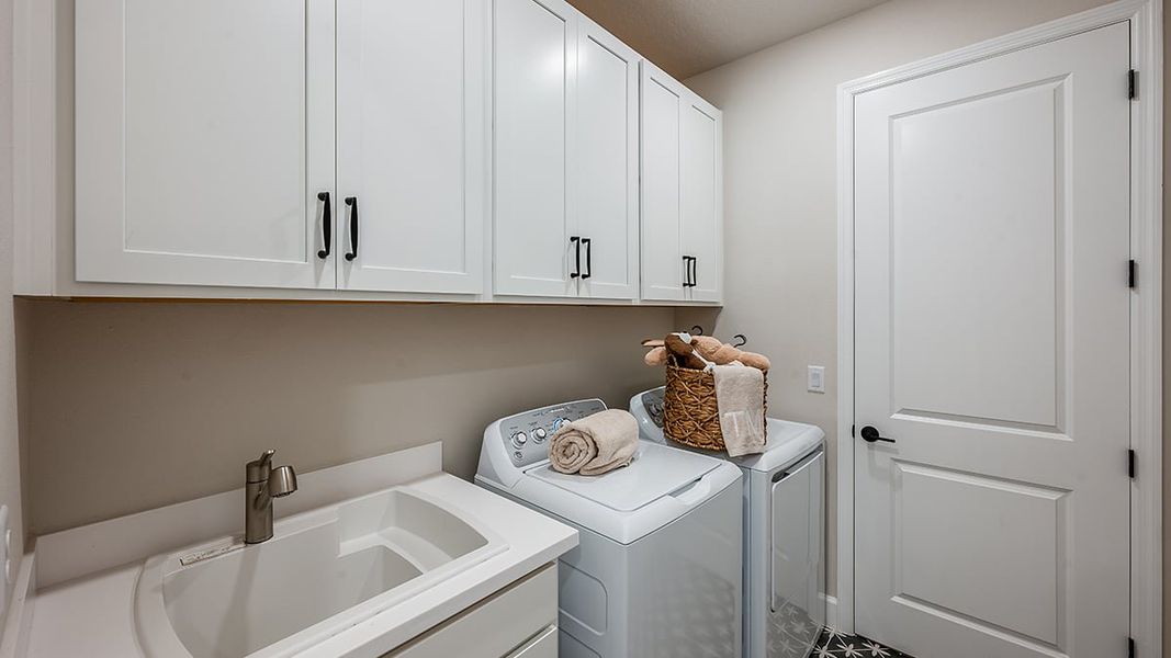 Furnished interior view inside a new home in Lochside, Mount Dora (Image 28).