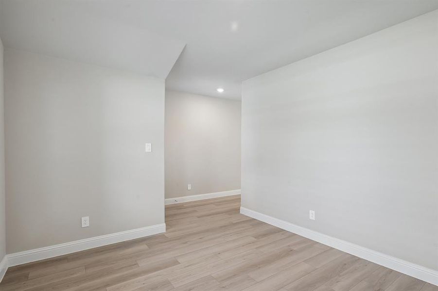 Spacious, unfurnished interior of a new home in Lakehaven - Signature Series, Farmersville (Image 29). Spacious, unfurnished interior of a new home in Lakehaven - Signature Series, Farmersville (Image 29).