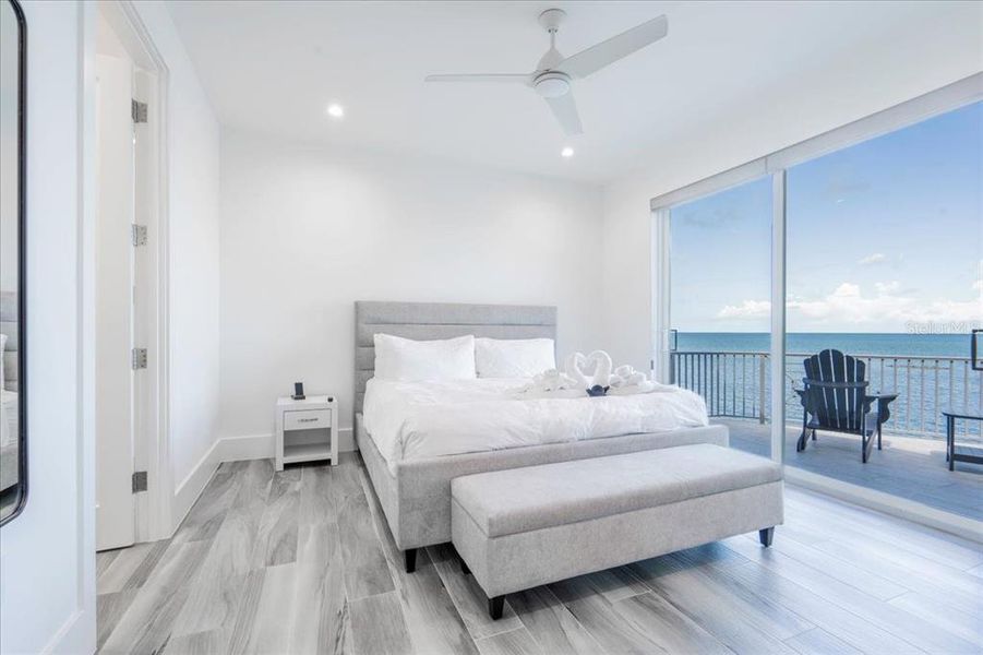 Furnished interior view inside a new home in , Marathon (Image 58). Furnished interior view inside a new home in , Marathon (Image 58).