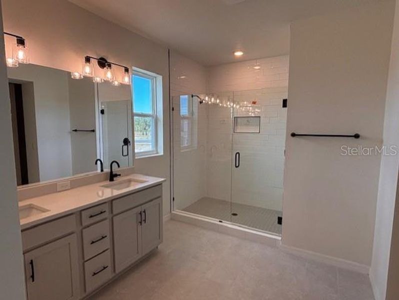 Furnished interior view inside a new home in Eastlyn, Bradenton (Image 5).