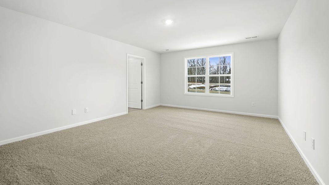 Spacious, unfurnished interior of a new home in Lybrook Village, Advance (Image 19).