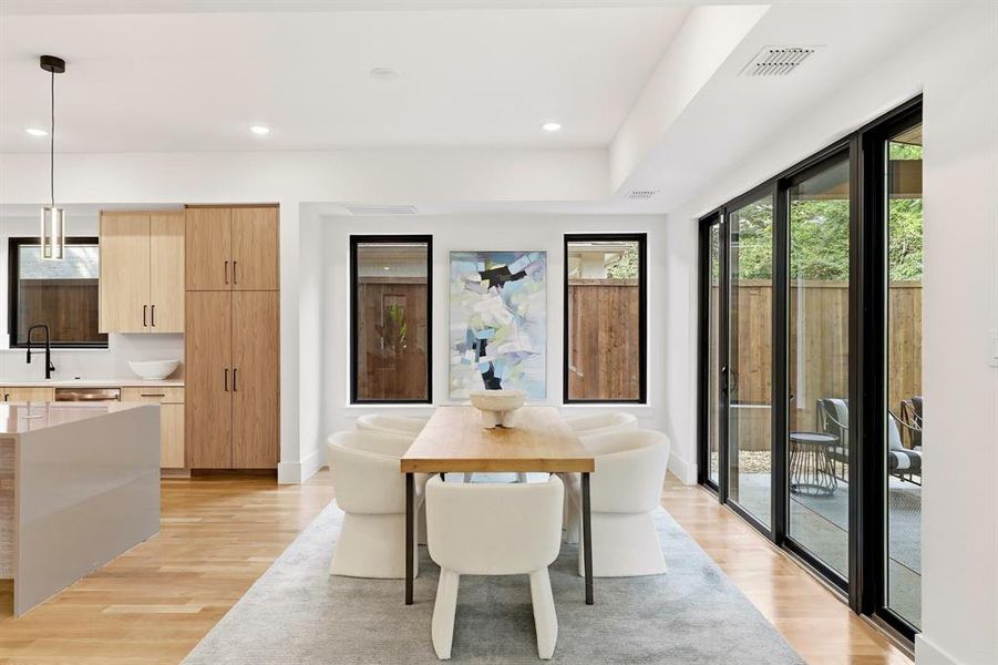 Furnished interior view inside a new home in , Dallas (Image 17).