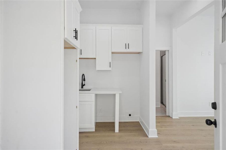 Spacious, unfurnished interior of a new home in , Atlanta (Image 37). Spacious, unfurnished interior of a new home in , Atlanta (Image 37).