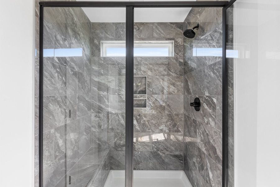 Representative interior finishes for a home built from the Montague by McKee Homes in Anchors Bend Townes, Wilmington (Image 20).