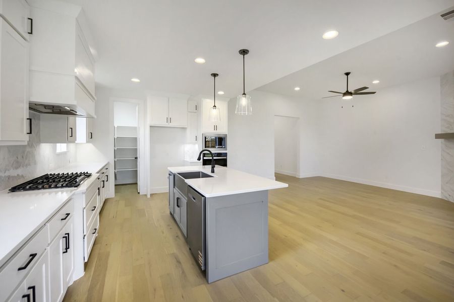 1266 Cedarwood - Kitchen