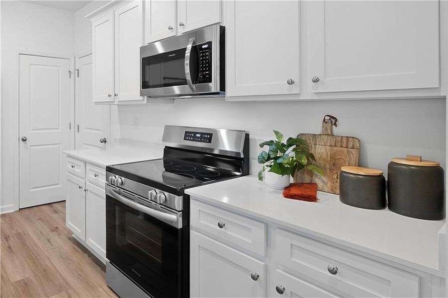 Furnished interior view inside a new home in Crossvine Village, LaGrange (Image 7).