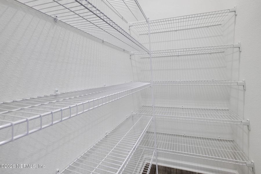 Spacious, unfurnished interior of a new home in Amberly, Green Cove Springs (Image 28).