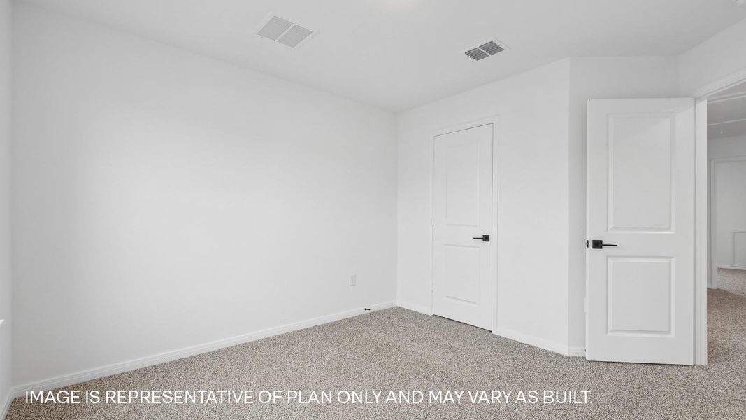 Spacious, unfurnished interior of a new home in Avery Centre, Round Rock (Image 24).