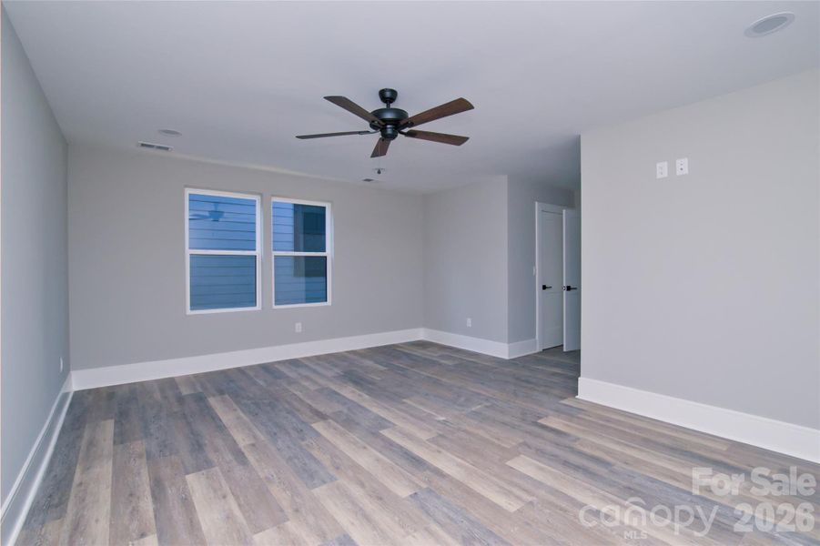 Spacious, unfurnished interior of a new home in , Charlotte (Image 20).