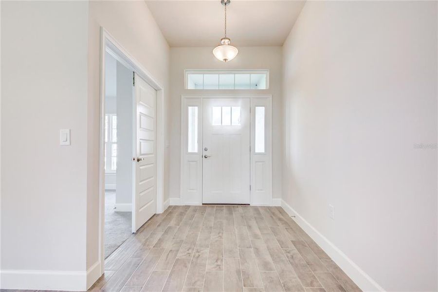 Spacious, unfurnished interior of a new home in Abbey Glen, Dade City (Image 13). Spacious, unfurnished interior of a new home in Abbey Glen, Dade City (Image 13).
