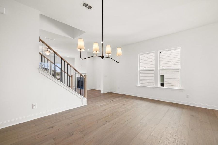 Spacious, unfurnished interior of a new home in East Harbor II at Chestatee, Dawsonville (Image 60).