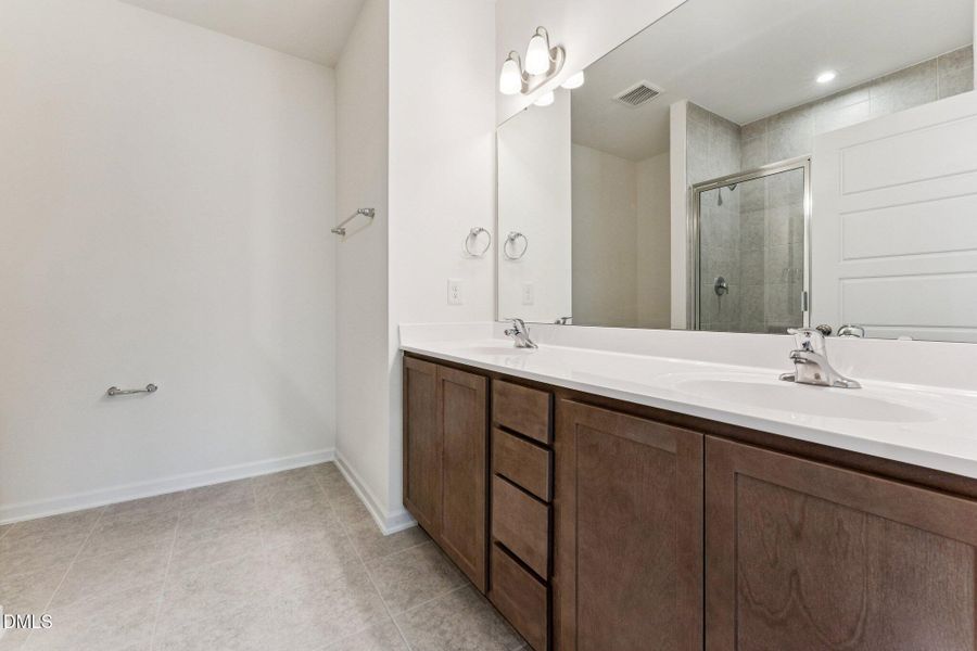 16-web-or-mls-DSC04747 16-web-or-mls-DSC04747