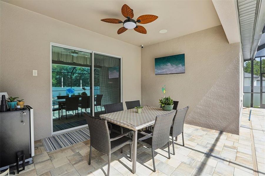 Exterior details and patio area of a home in Whiting Estates, Spring Hill (Image 21).