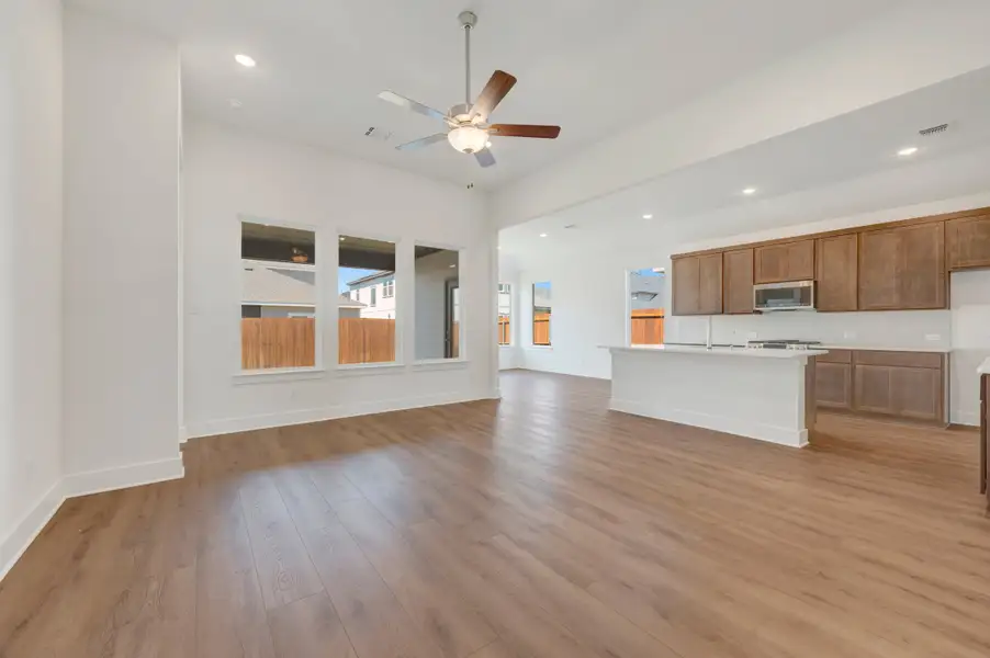 Spacious, unfurnished interior of a new home in The Meadows, Denton (Image 14).
