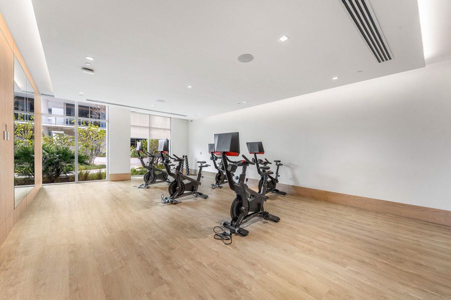 048-220LakeShoreDrive-1613-LakePark-FL-3