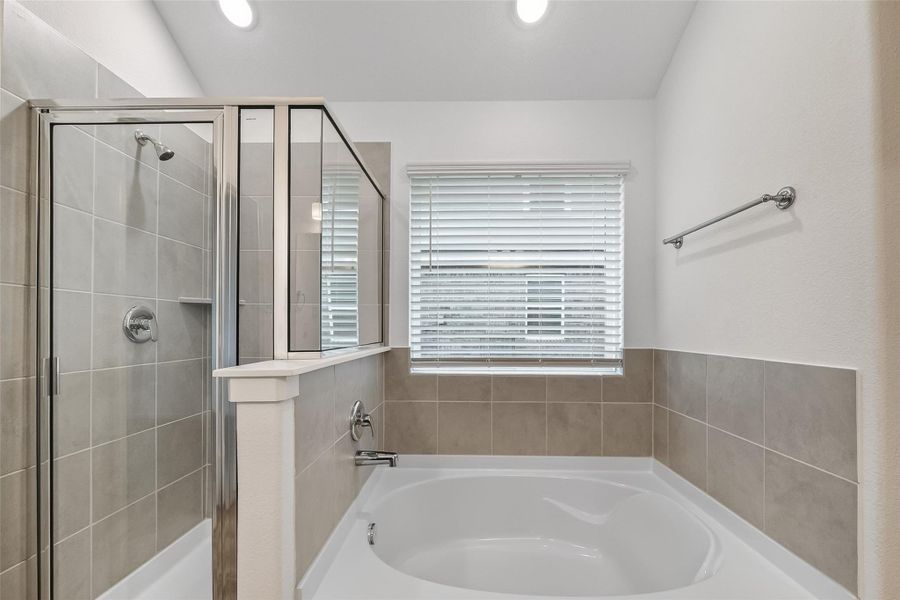 Furnished interior view inside a new home in Rollingbrook Estates, Baytown (Image 11).