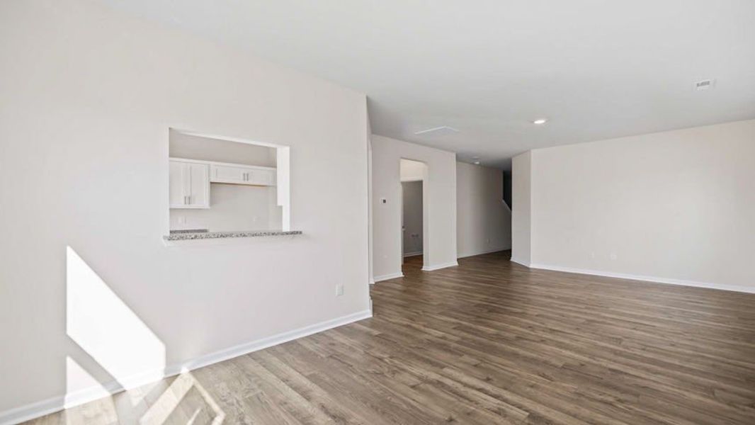 Spacious, unfurnished interior of a new home in Covington Village, Greer (Image 24).