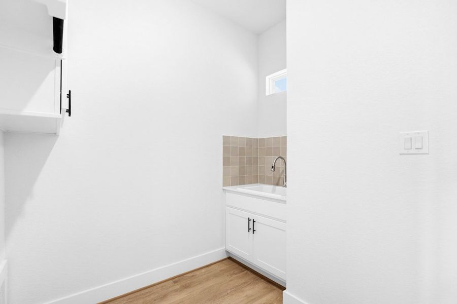 Spacious, unfurnished interior of a new home in Leander Estates, Leander (Image 30). Spacious, unfurnished interior of a new home in Leander Estates, Leander (Image 30).