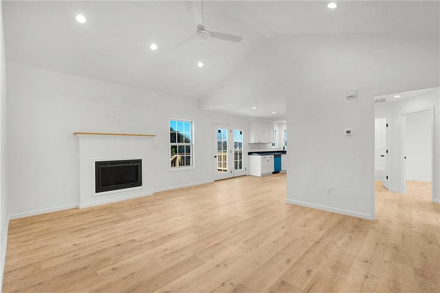 Spacious, unfurnished interior of a new home in , Calhoun (Image 10).