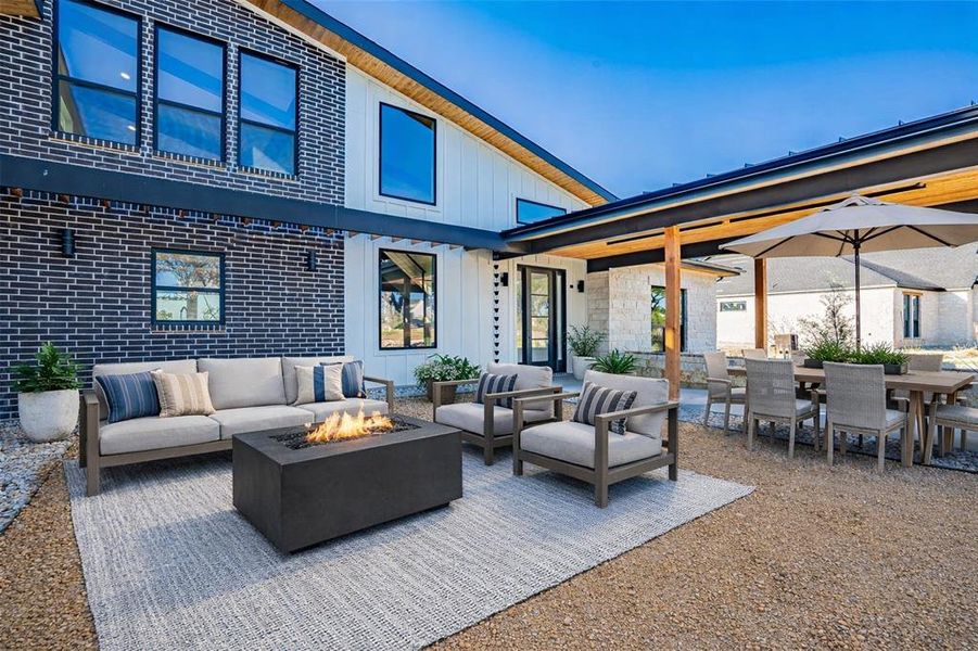 Exterior details and patio area of a home in , Weatherford (Image 22).