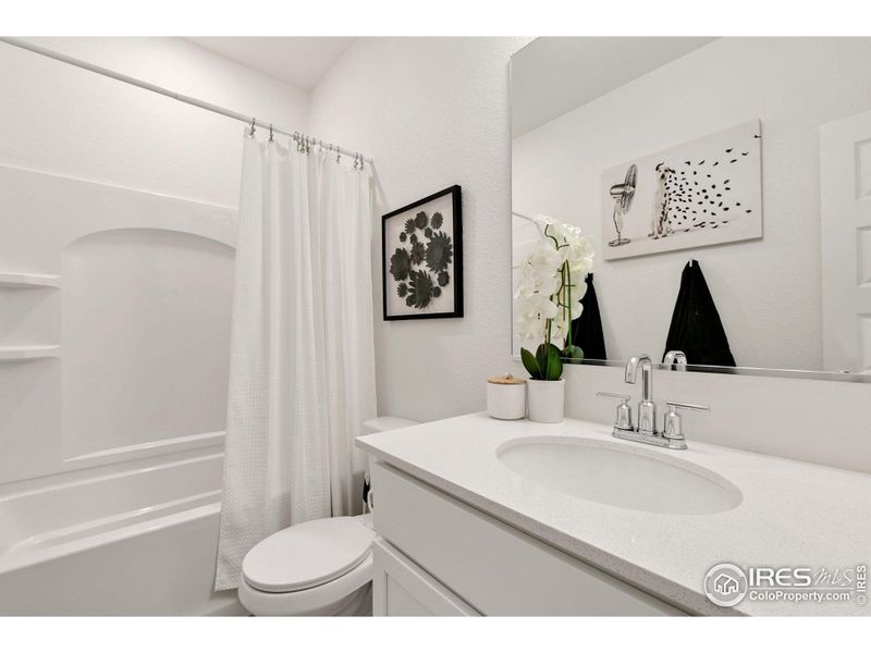 Stock photo, may contain additional upgrades