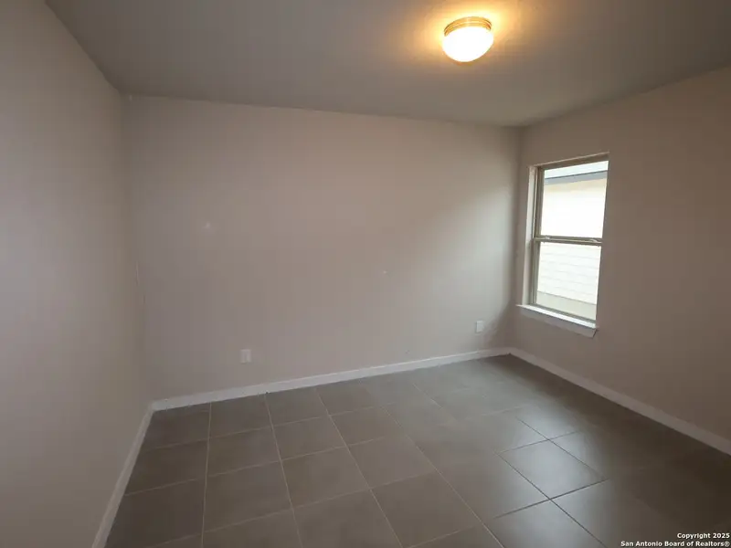 Spacious, unfurnished interior of a new home in Winding Brook, San Antonio (Image 22). Spacious, unfurnished interior of a new home in Winding Brook, San Antonio (Image 22).