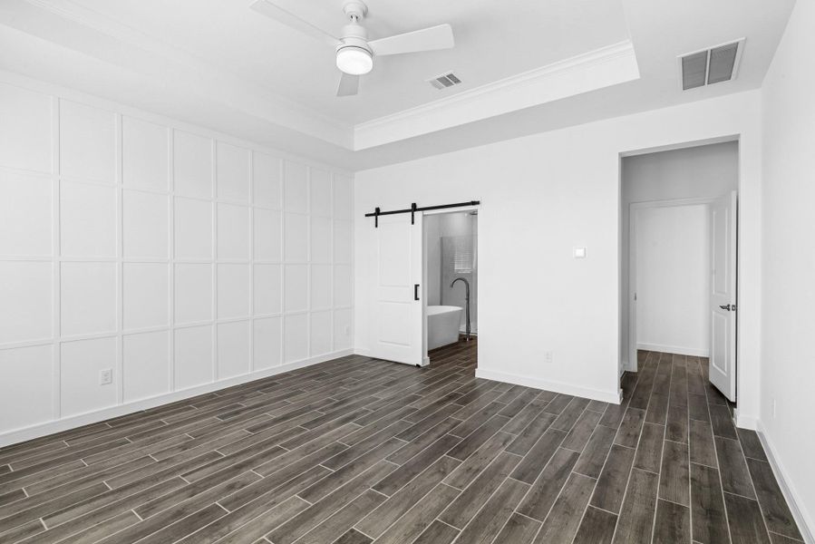 Secluded primary suite (*Photo not of actual home and used for illustration purposes only.)