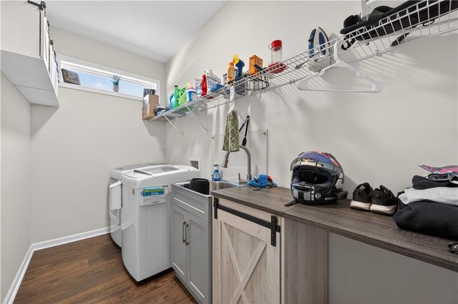 Furnished interior view inside a new home in , Dahlonega (Image 14).