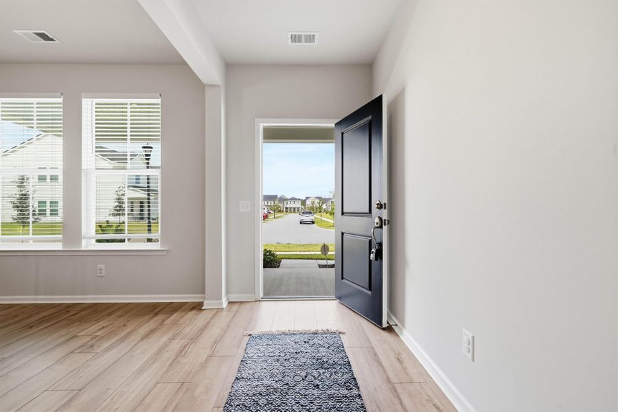Spacious, unfurnished interior of a new home in Sweetgrass at Summers Corner, Summerville (Image 61). Spacious, unfurnished interior of a new home in Sweetgrass at Summers Corner, Summerville (Image 61).