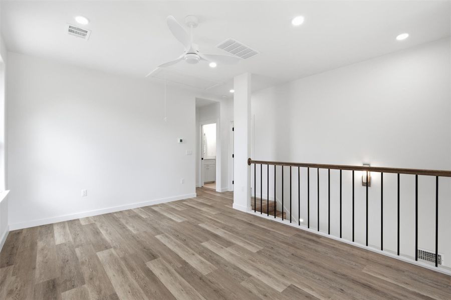 Spacious, unfurnished interior of a new home in , Smithville (Image 24).