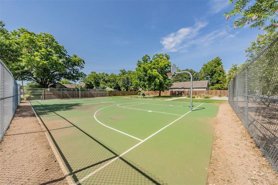 Community amenities in , Cleburne (Image 35).